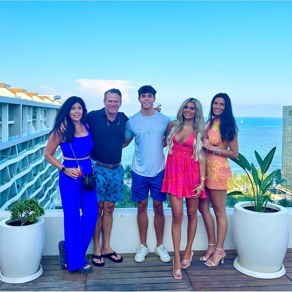 Meet your Posher, Michelle - Picture 6 of 7